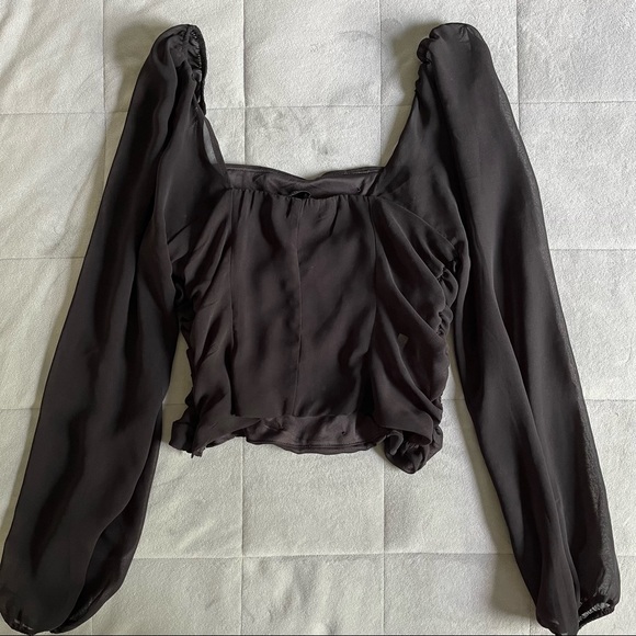 DYNAMITE Balloon Sleeve Blouse - Picture 4 of 5